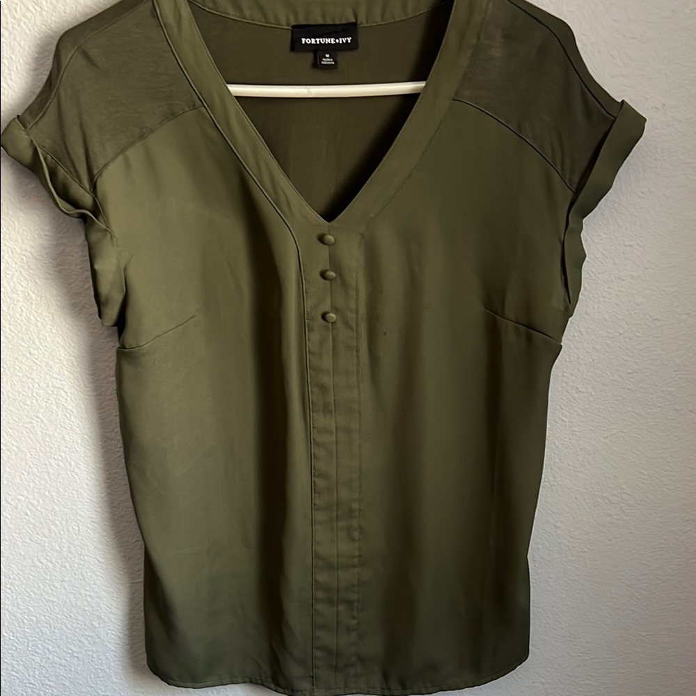 Women's Green V-Neck Top